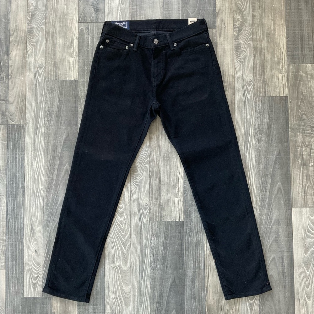 29x30 NWT Abercrombie Fitch Rustin Athletic Slim Jeans
Black 
Stretch